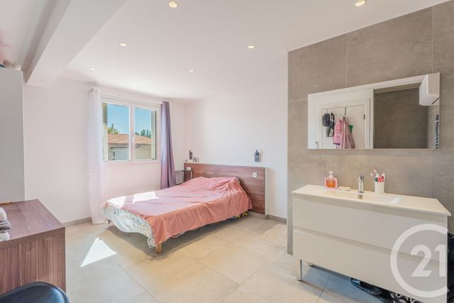 Appartement F5 à vendre - 5 pièces - 79.54 m2 - NICE - 06 - PROVENCE-ALPES-COTE-D-AZUR - Century 21 Lafage Transactions