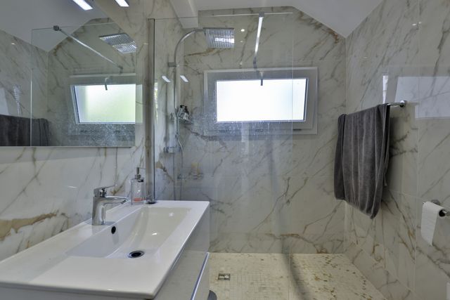 Afficher la photo en grand Appartement T6 à vendre - 6 pièces - 291.92 m2 - NICE - 06 - PROVENCE-ALPES-COTE-D-AZUR - Century 21 Lafage Transactions